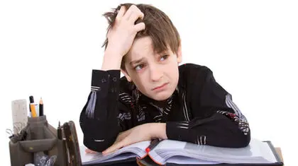 اِسماً آنلاین، رسماً تعطیل!