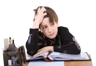 اِسماً آنلاین، رسماً تعطیل!