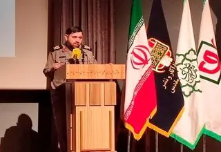 امیریان: دفاع مقدس حق حیات به کشور ما داد