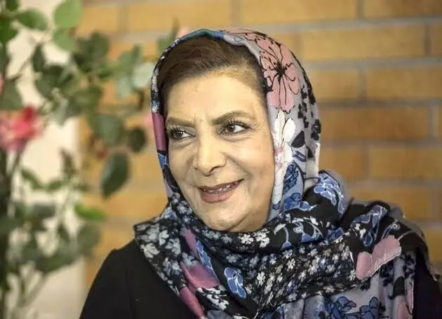 مهوش وقاری: وقتی می‌خواستم در مراسم ختم خواهر خاتمی شرکت کنم، به من اعتراض شد