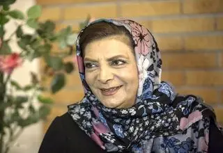 مهوش وقاری: وقتی می‌خواستم در مراسم ختم خواهر خاتمی شرکت کنم، به من اعتراض شد