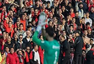بازداشت دو تماشاگر زن دیدار پرسپولیس - تراکتور