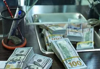 به دنبال باز کردن مرزها به هر روشی برای ورود مواد اولیه هستیم