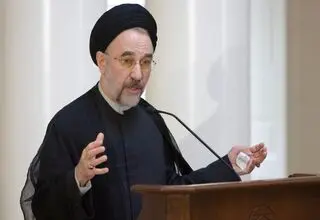 اولین فیلم از خاتمی در بیمارستان پس از عارضه قلبی