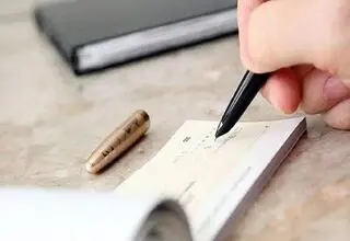 بانک مرکزی قانون عوض کرد ؛ کاسبان و دارندگان دسته چک حتماً بخوانند