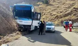 اتوبوس باز هم حادثه‌ساز شد/ ۱۵ مصدوم