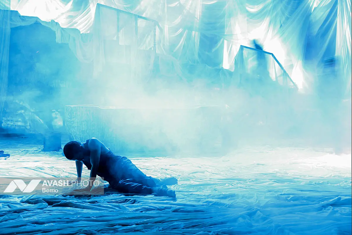 نمایش شاخ بی‌سر