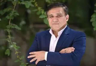تاجرنیا: مدیران باشگاه از هواداران دلسوزتر هستند/ فضای مجازی ما را تحت فشار می‌گذارد