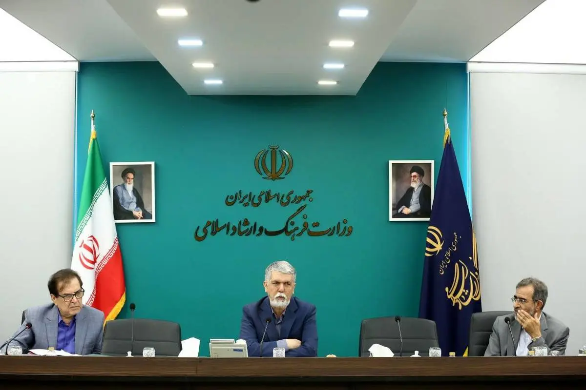 سندنویسی «ادبیات ثبات» ایجاد می‌کند