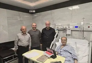 دستیار رئیس جمهور به عیادت خانیکی رفت