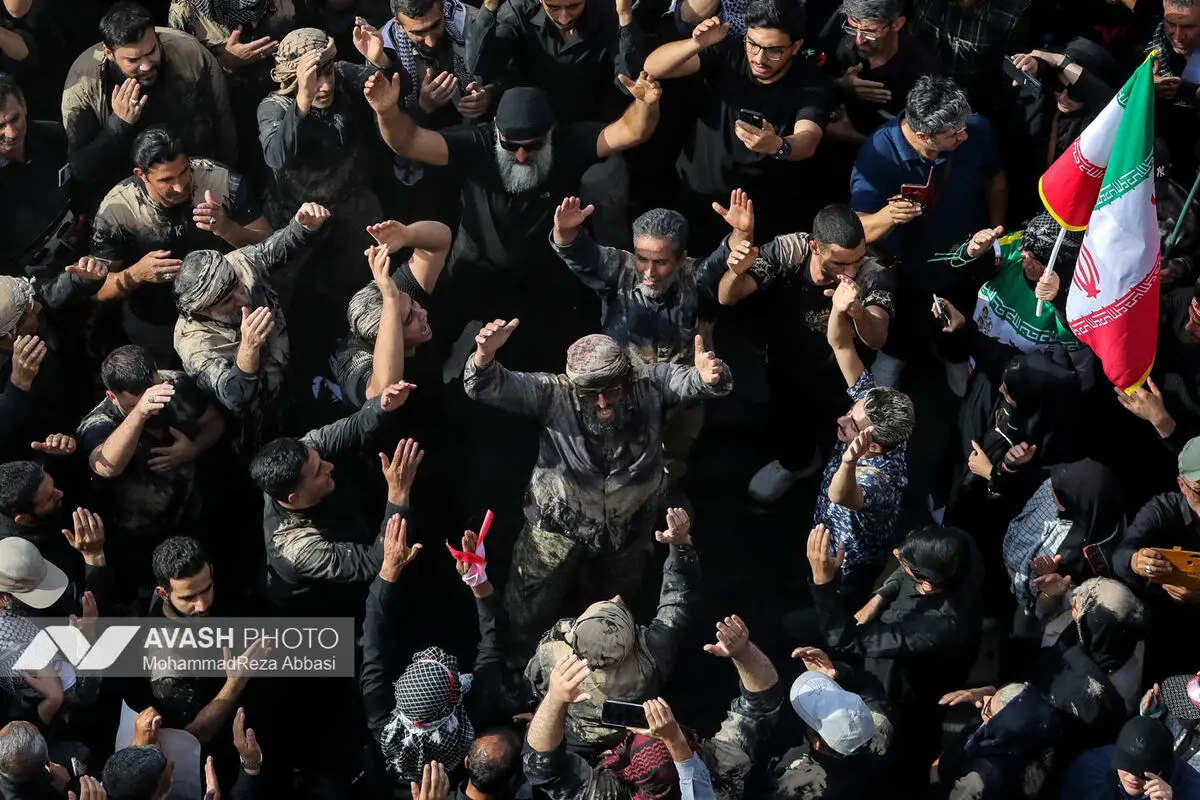 مراسم تشییع پیکر مطهر رهبر شهید انقلاب در تهران - ۲