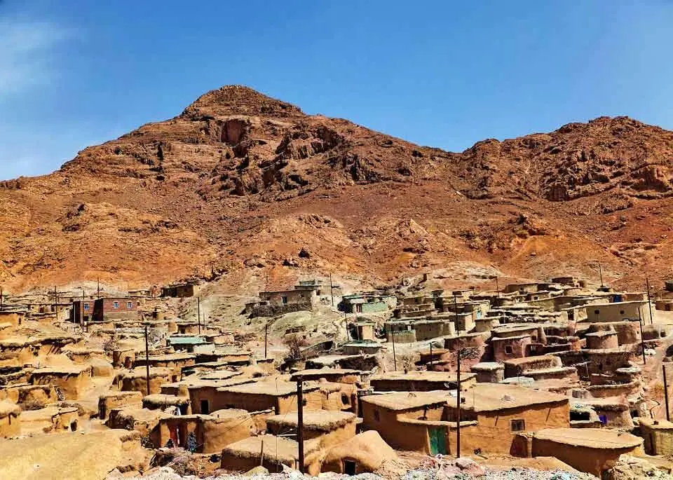 روستای ماخونیک؛ سرزمین کوتاهقدها در قلب خراسان جنوبی