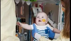 نوزادی که ژن‌هایش را جراحی کردند