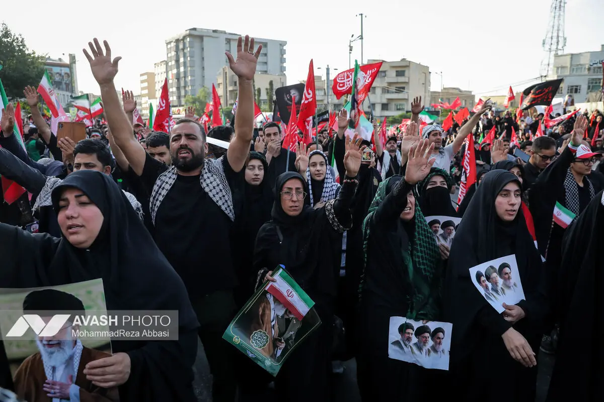 مراسم تشییع پیکر مطهر رهبر شهید انقلاب در تهران - ۲