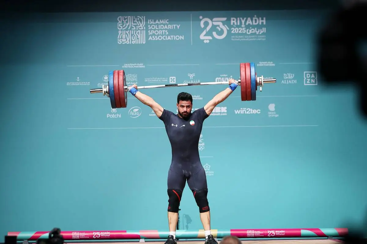 نقره علیرضا معینی در حرکت یک‌ضرب وزن ۹۴ کیلوگرم