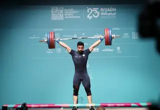 نقره علیرضا معینی در حرکت یک‌ضرب وزن ۹۴ کیلوگرم