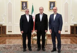 آیین بدرقه سفرای ایران در الجزایر و لبنان برگزار شد 