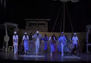 تئاتر «ساحل» روایت عشق و مقاومت در خلیج‌فارس