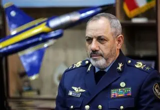 وزیر دفاع: شما سربازان باهوش هیچ‌گاه اجازه نخواهید داد دشمن بین ما تفرقه بیاندازد