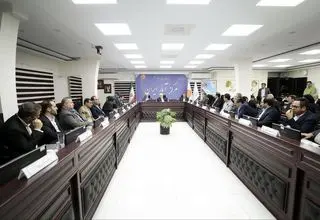 عارف: مرکز آمار مستقل بماند 
