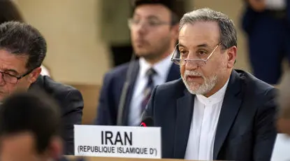 پایان سه ساعت و نیم نشست ایران و اروپا/ راه دیپلماسی باز ماند