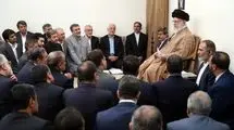 رهبر انقلاب:  باید به میان مردم رفت و سخنان آنها را، حتی اگر تند باشد، باحوصله شنید