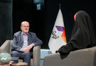 اظهارات لاهوتی درباره جلسه استیضاح همتی، پروژه مسکن مهر احمدی‌نژاد و وفاق در دولت پزشکیان
