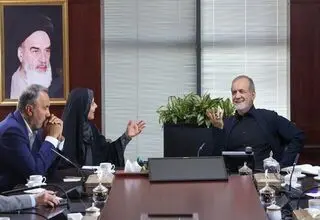 پزشکیان: ما انتخابی نداریم جز اینکه توسعه را به جنوب و سواحل منتقل کنیم