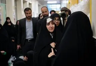 بازدید بهروز آذر از مدرسه‌ شهدای محمدیه در محله هرندی تهران