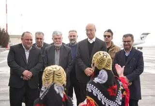 وزیر فرهنگ به کرمانشاه رفت