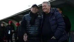 سرمربی جدید تراکتور امروز راهی قطر می‌شود