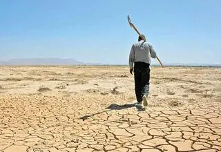 نسخه پیچی اصولگرایان برای کم آبی/ از دعوت به توبه تا پیشنهاد تعطیلی دولت