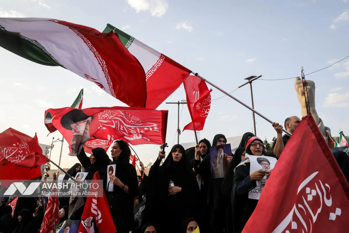 مراسم تشییع پیکر مطهر رهبر شهید انقلاب در تهران - ۱