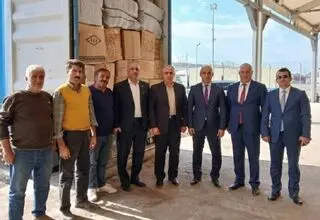 بازدیدسفیر ایران از وضعیت ترانزیت کامیون‌ها در مرز آذربایجان – گرجستان