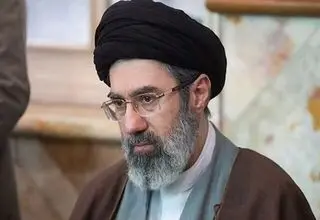 اولین جمله رهبر انقلاب پس از خروج از زیر آوار بمباران