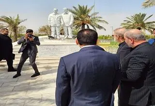 حضور لاریجانی در محل شهادت حاج قاسم سلیمانی
