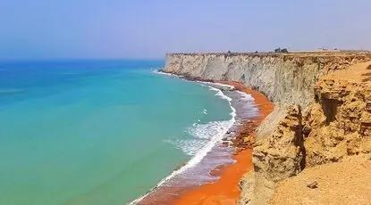 عکس/ تلاقی بیابان و دریا در درک چابهار