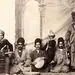 تصاویری کمیاب از مطرب‌های زن و مرد در دوران قاجار پای بساط