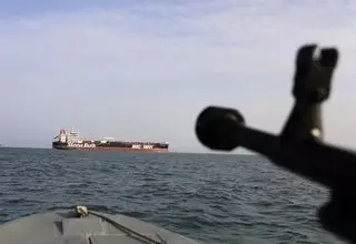 تکذیب خبر از سرگیری اسکورت کشتی‌ها در تنگه هرمز توسط آمریکا

