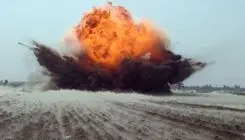 در بازه زمانی ساعت ۱۲:۵۰ تا ۱۳:۳۰ عملیات انهدام انجام می‌شود