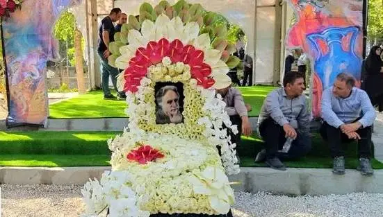 حضور نواده کمال‌الملک در مراسم وداع با استاد فرشچیان
