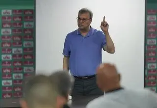 اسدی: باید با دلالان مبارزه کنیم