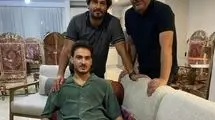 عیادت سرمربی و مدیر تیم پیکان از کسری طاهری