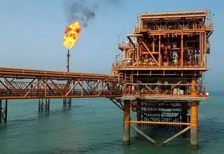 مشوق‌هایی که وزارت نفت را به ابربدهکار تبدیل می‌کند
