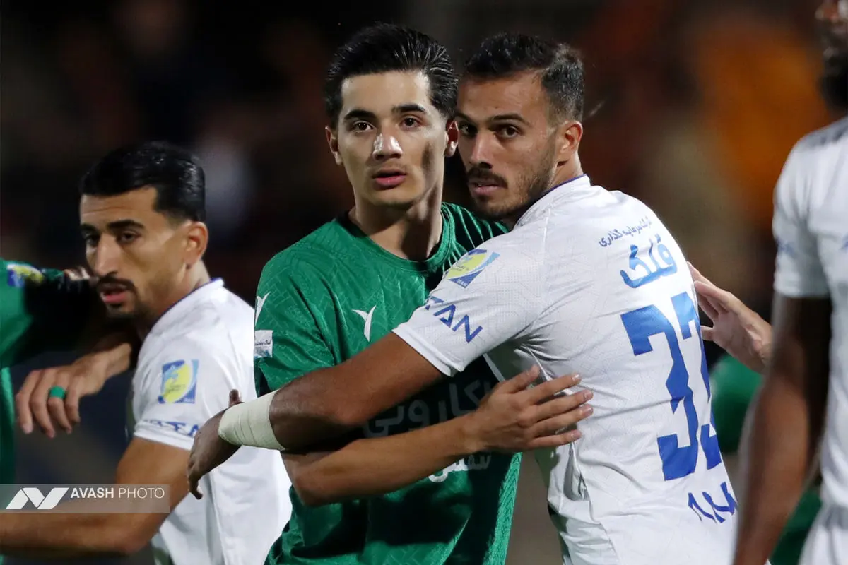 لیگ برتر فوتبال - شمس‌آذر و استقلال