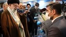 بازدید یک ساعته رهبر انقلاب از نمایشگاه آخرین دستاوردهای دانشمندان صنعت دفاعی کشور