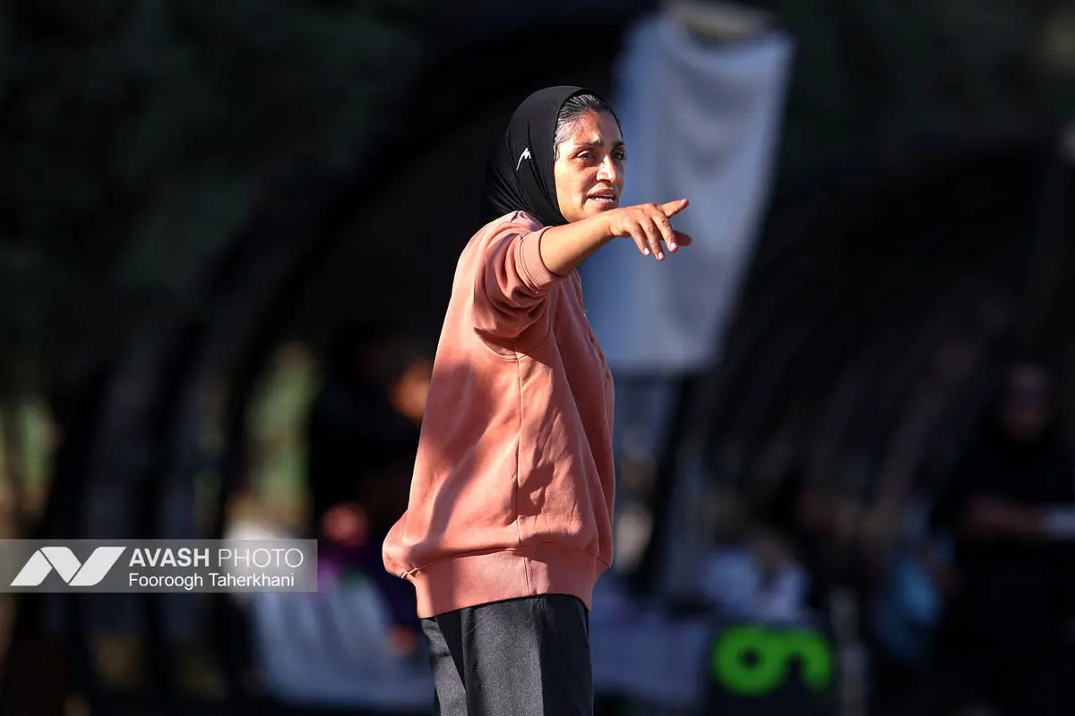 لیگ برتر فوتبال زنان ـآوای تهران و خاتون بم