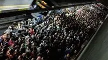 معطلی مردم در ایستگاه‌های متروی تهران