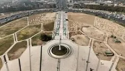 بهسازی چمن‌های میدان آزادی پس از ۱۵ سال شروع شد