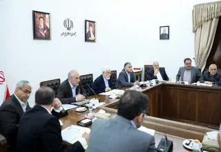 عارف: در دولت چهاردهم هیچ پروژه‌ای بدون بررسی‌های دقیق اقتصادی تصویب نخواهد شد